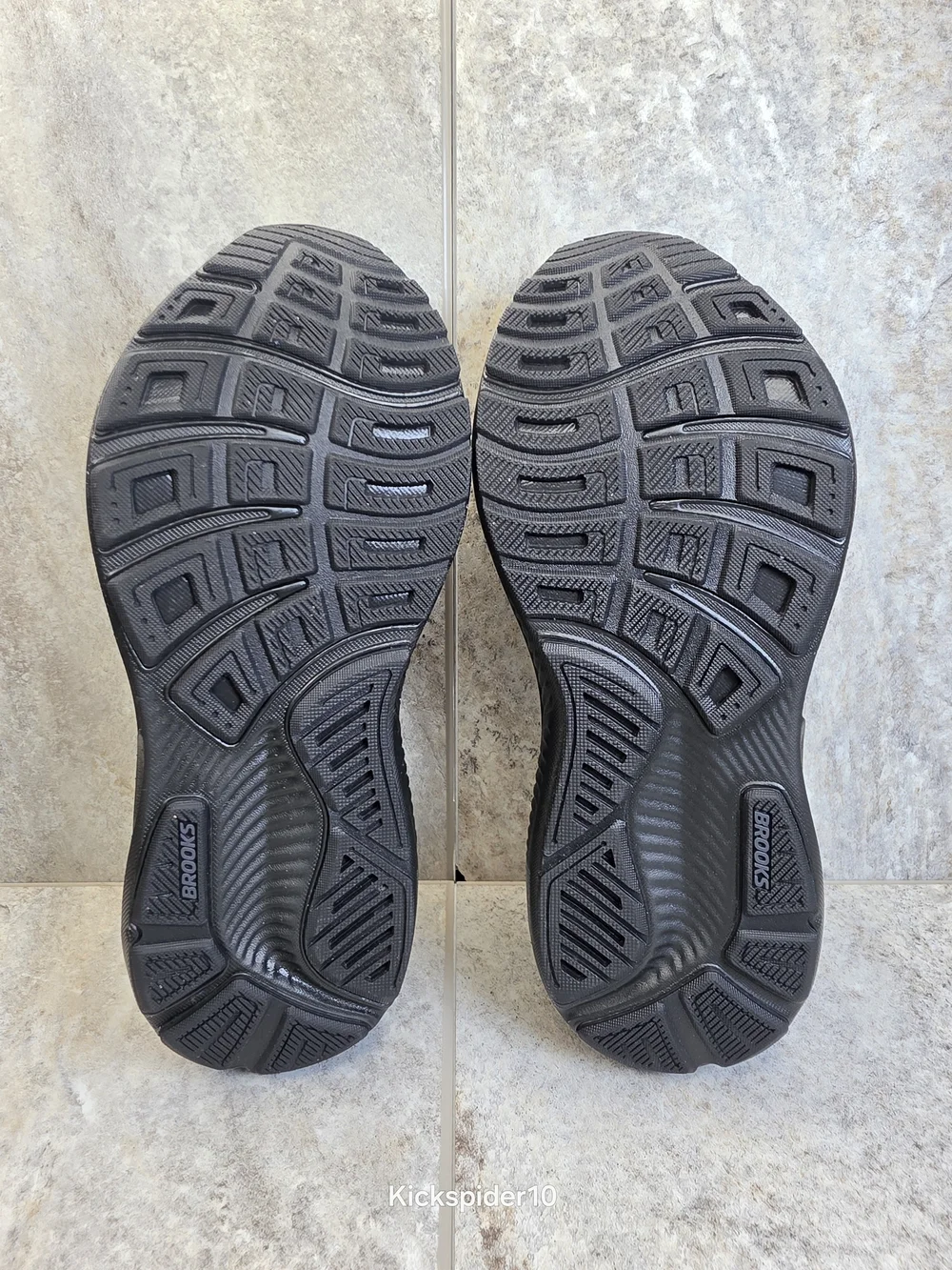 Brooks ghost 17